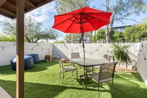 Friendly 2BR Retreat • BBQ & Free Parking - Image 2