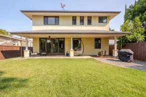 Modern 2 bedroom close to historic downtown winters - Image 2