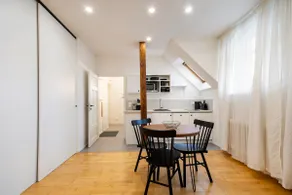 Quiet flat near Prague Castle - Image 3