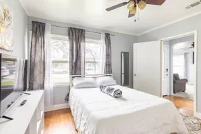 Beautiful 3 bedroom 2 bath home (No Cleaning Fees) - Image 3