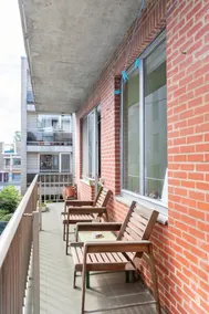 Sunny apartment, 3km from the historic center - Image 5