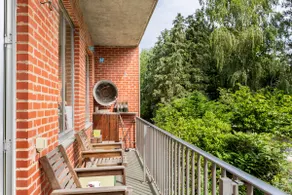 Sunny apartment, 3km from the historic center - Image 4