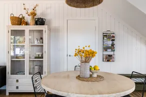 Country style retreat in Yarra Valley. - Image 2
