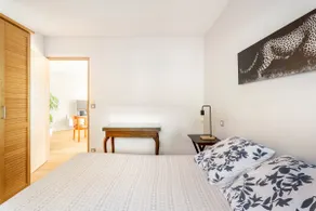Beautiful air-conditioned apartment in a great location. - Image 2