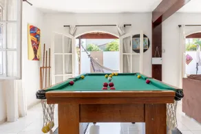Casarão Violeta: 4 en-suites w/air-conditioning, 500 meters from the beach, Sinuca - Image 2