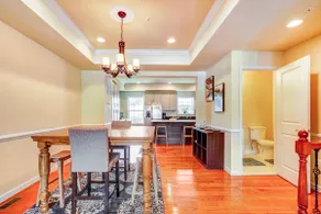 Cozy 4-bedroom Deanwood townhouse w/ free parking - Image 3