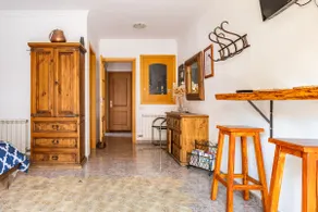 apartment with breakfast included and mountain views. - Image 4