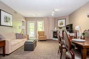 Charming Copeland 1-bed Condo + patio + hot tub - Image 3