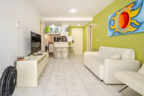 Beachfront 2-bedroom apartment - Image 2