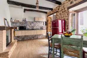 Delightful studio apartment with attention to detail - Image 3