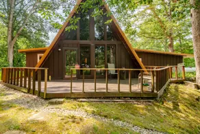 Attractive & Cozy A-Frame in Country Setting. - Image 4
