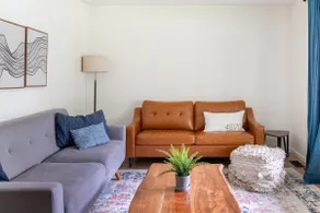 Modern, renovated 3 BR home, convenient location! - Image 3
