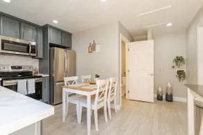 Cristy's Guest House - Image 3