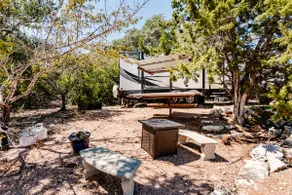 Updated ! Luxury Lake Travis RV - Image 5