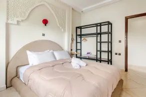 Pool | Free Parking | 2 Balconies | Gym | Wi-Fi - Image 3