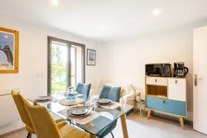 Cozy apartment just steps from Lake Annecy. - Image 4