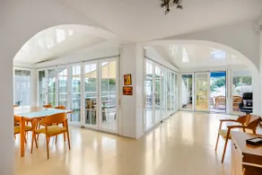 Beachfront Villa - Image 5