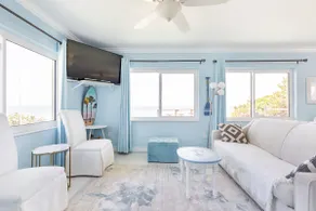 Charming Two Story House located directly on Melbourne Beach. - Image 2