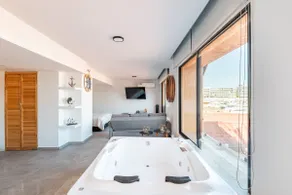 Luxury Panoramic Loft with Jacuzzi | Cabo Marina - Image 4