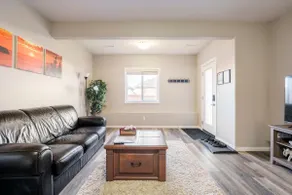 Spacious 2-Bedroom Walkout Basement Suite - Image 2