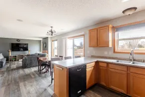 Sunlit Family Retreat | Spacious & Work Friendly - Image 3