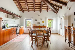 Villa Bornancini, Penthouse 2 Bedrooms 2 Bathrooms - Image 4