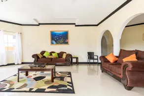 Spacious 2 bedrooms , with patio! - Image 4
