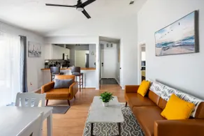 Beautiful House Sleep 12 - Spa - Bfast Walk to Bch - Image 3