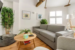 Stunning 2-bed flat in the Heart of London! - Image 2