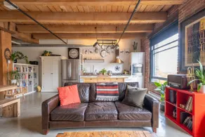 Vintage Loft in Converted Warehouse - Image 5