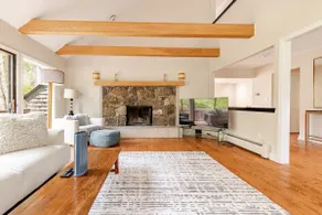 Beautiful Secluded Contemporary on 6 Acres - Image 2