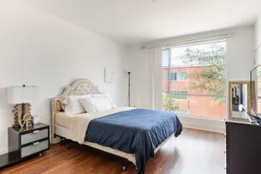 Glendale Americana 2 Bedroom 2 Bathroom Condo - Image 4