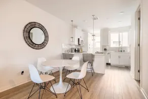 Ontario Townhome near the airport. - Image 3
