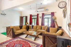 Valecha Villa 4 BHK - Image 3