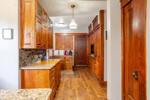 Victorian Home with Modern Charm| Near CVPH & SUNY - Image 5