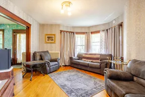 Victorian Home with Modern Charm| Near CVPH & SUNY - Image 2