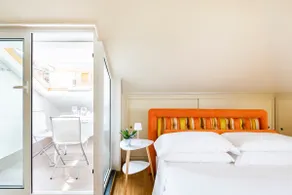 Romantic getaway | chic attic | garage & sea 150m - Image 1