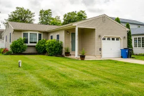 10 Houses to the Beach • Kid-Friendly, New AC - Image 4