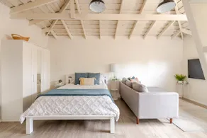 Cozy Beach Cottage 7 min walk to the Sea & UCSB! - Image 4