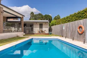 Slice of Paradise in Little Bay - Image 2