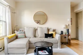 Chic & Sunny 1BD in the heart of Capitol Hill - Image 2