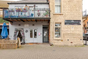 Beautiful apartment in Sleaford - Image 5