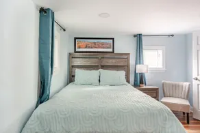 Cozy Condo in Media with Free Parking - Image 4