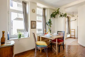 Cosy Apartment with a Bosphorus view in Galata - Image 2