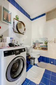 Cosy Apartment with a Bosphorus view in Galata - Image 5