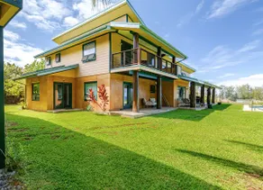 Oceanfront gated estate w/heated saltwater pool. - Image 4
