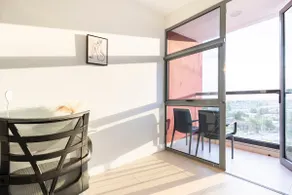 Luxe City View Apt in Kingston with Rooftop Pool - Image 2