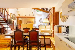 Rome's Hidden Gem - Image 4