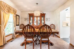 Home in Glen Ellyn - Image 3
