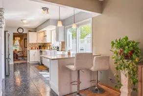 Home in Glen Ellyn - Image 5